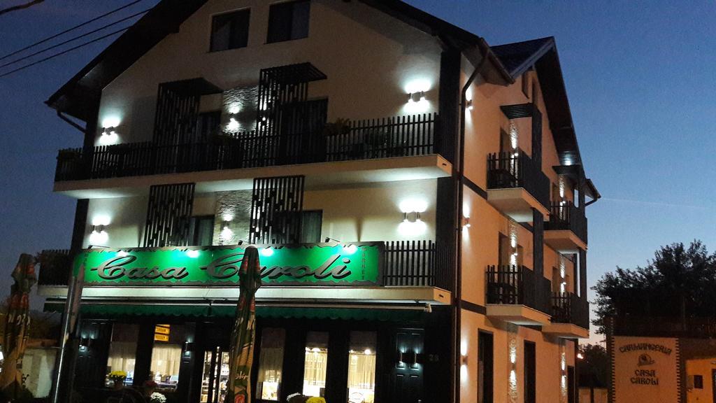 Casa Caroli Hotell Târgu Jiu Exteriör bild